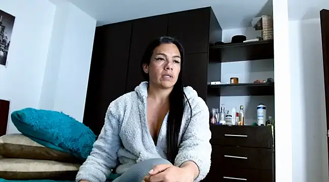 chicafitcaliente online show from 02-17-25, 11:54