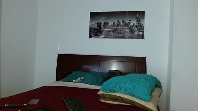 chicafitcaliente online show from 10-31-25, 02:19