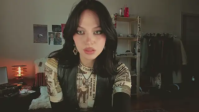 Niky  Jess online show from 04-12-26, 01:36