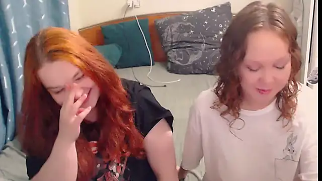 Snapshot of HaleyRoute chatting on 10-29-25, 03:44 HaleyRoute online show from 10-29-25, 03:44