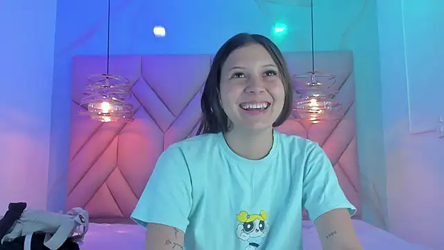AngelaaCute  online show from 06-09-26, 12:06