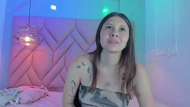 AngelaaCute  online show from 06-18-26, 12:10