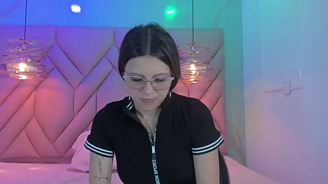 AngelaaCute  online show from 06-16-26, 11:54
