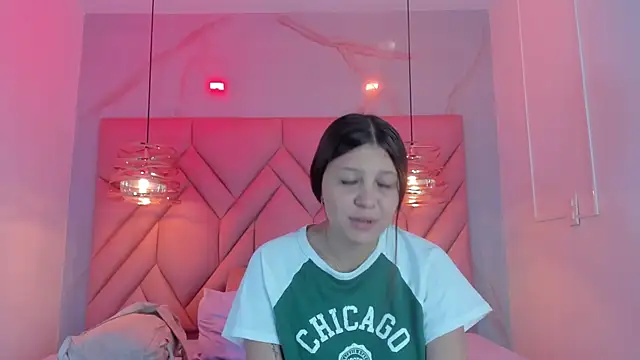 AngelaaCute  online show from 06-06-26, 12:10