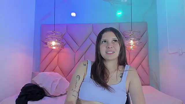AngelaaCute  online show from 06-22-26, 12:02
