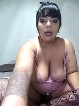 Snapshot of indianstormxo_ chatting on 06-04-26, 03:49 indianstormxo online show from 06-04-26, 03:49