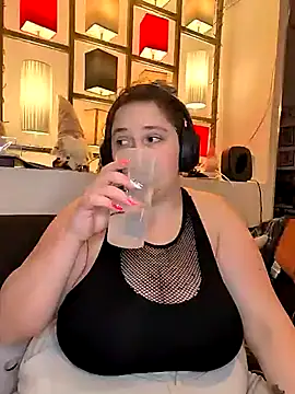 LadyRochester online show from 04-19-26, 08:55