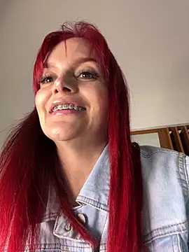 Taniabonet online show from 09-18-25, 02:47