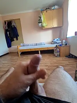 kisbiro77777 online show from 11-08-25, 01:14