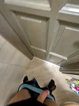 kisbiro77777 online show from 04-06-26, 11:33