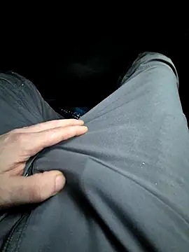 kisbiro77777 online show from 02-19-26, 04:04