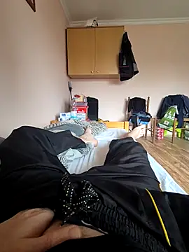 kisbiro77777 online show from 11-30-25, 10:38