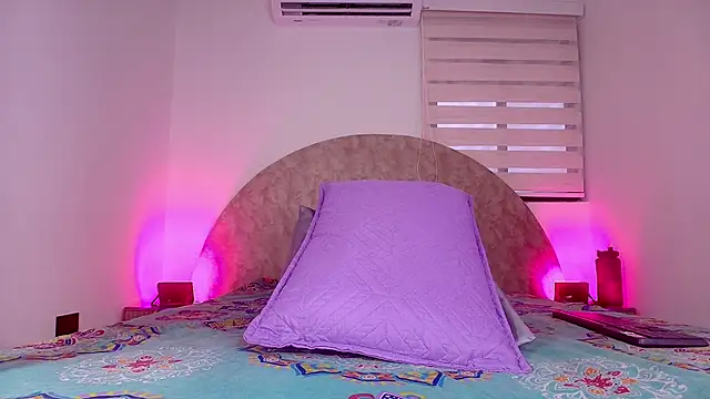 anisha x online show from 11-23-25, 07:13