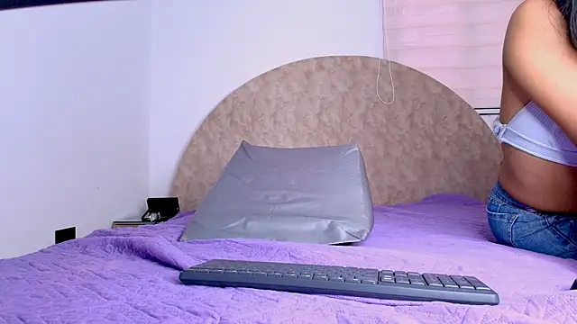 anisha x online show from 02-28-26, 07:24