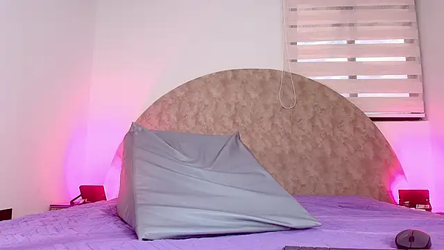 anisha x online show from 11-24-25, 07:25