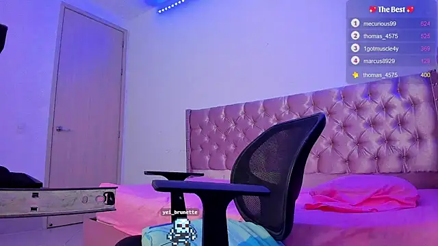 Snapshot of _diegsz_ chatting on 02-27-25, 01:30 diegsz online show from 02-27-25, 01:30