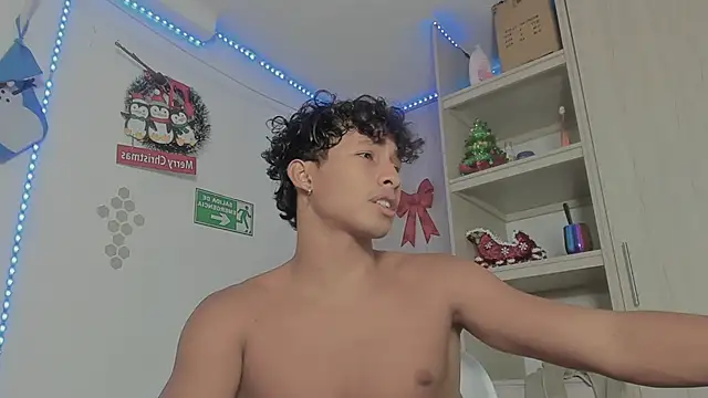 Snapshot of _diegsz_ chatting on 01-04-25, 10:27 diegsz online show from 01-04-25, 10:27