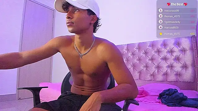 Snapshot of _diegsz_ chatting on 02-26-25, 10:26 diegsz online show from 02-26-25, 10:26