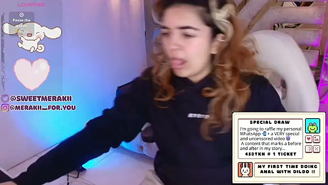 meraki fraise online show from 12-22-25, 04:01