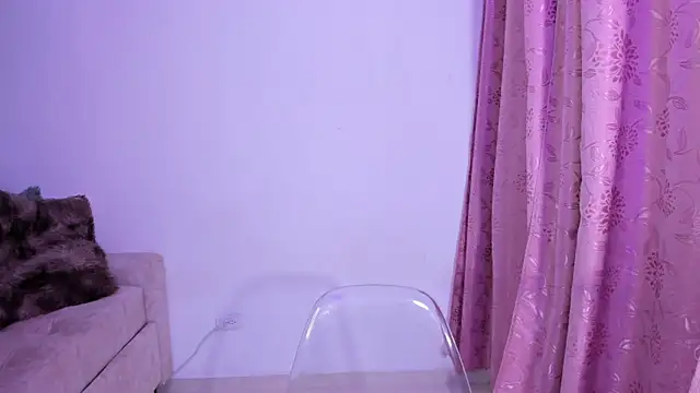 Snapshot of annika_taylor chatting on 10-09-25, 12:22 annika taylor online show from 10-09-25, 12:22