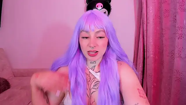 annika taylor online show from 11-13-25, 04:05