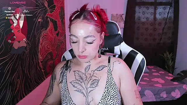 annika taylor online show from 07-16-26, 11:02
