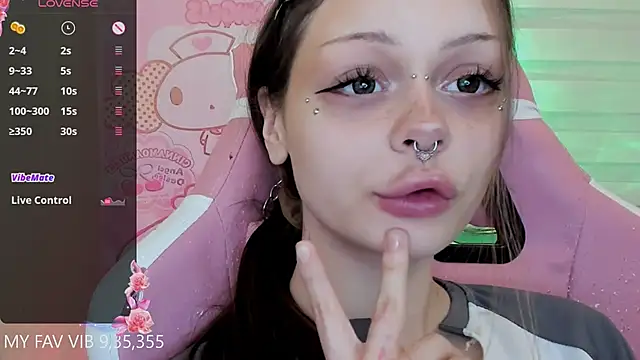 Snapshot of shy_melony chatting on 02-23-26, 02:50 shy melony online show from 02-23-26, 02:50