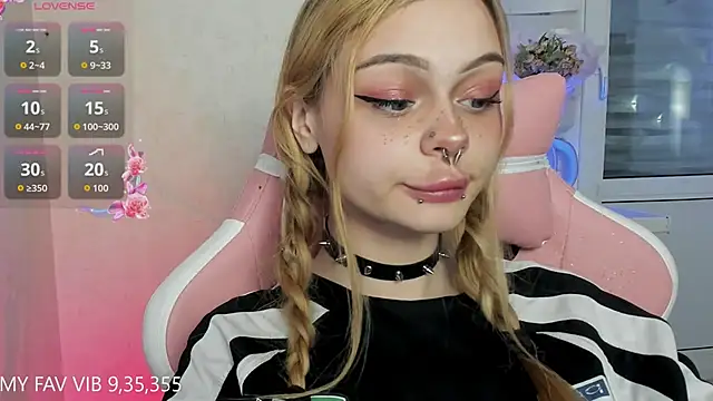 shy melony online show from 04-18-26, 07:07