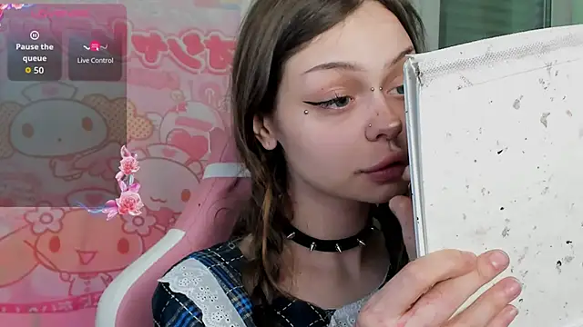 Snapshot of shy_melony chatting on 03-14-26, 06:14 shy melony online show from 03-14-26, 06:14