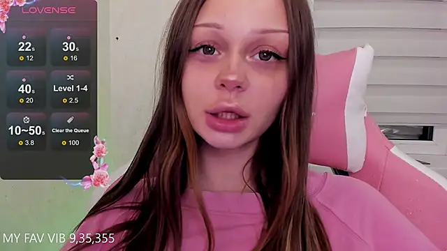 Snapshot of shy_melony chatting on 01-17-26, 04:05 shy melony online show from 01-17-26, 04:05