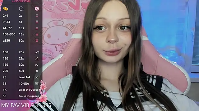 Snapshot of shy_melony chatting on 02-17-26, 01:30 shy melony online show from 02-17-26, 01:30