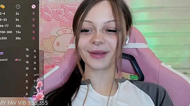 Snapshot of shy_melony chatting on 02-22-26, 01:46 shy melony online show from 02-22-26, 01:46