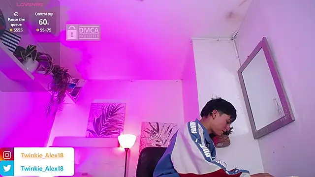Twinkie-Alex18 online show from 12-10-24, 09:22