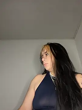 Snapshot of NatyOlson chatting on 04-04-26, 03:02 NatyOlson online show from 04-04-26, 03:02