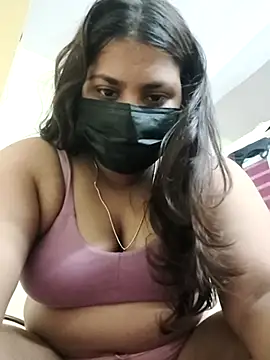 Hotmilfxox online show from 05-08-26, 07:45