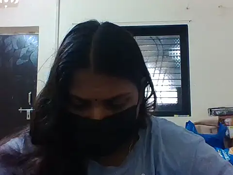 Hotmilfxox online show from 05-21-26, 07:28