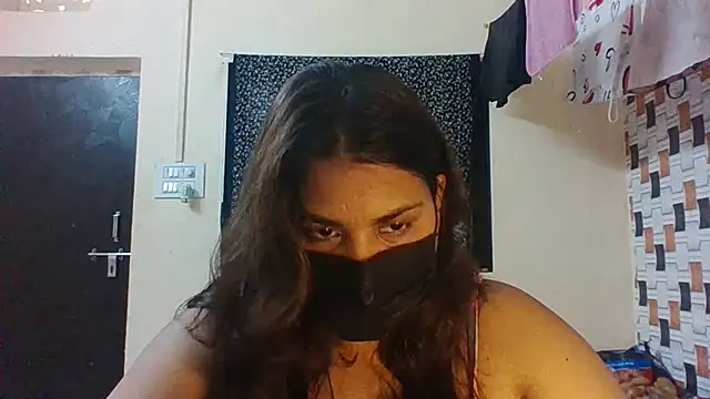 Hotmilfxox online show from 07-10-26, 08:03