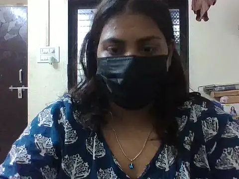 Hotmilfxox online show from 05-16-26, 10:36