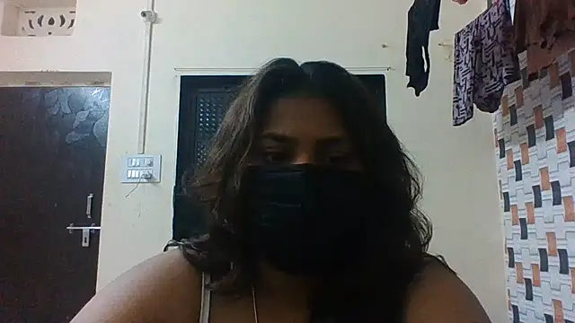 Hotmilfxox online show from 06-24-26, 02:37