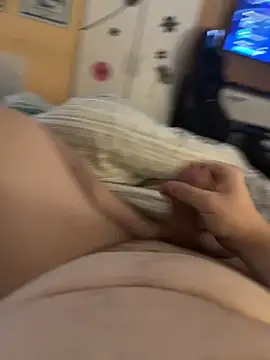 itzznick2005 online show from 02-06-25, 10:47