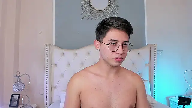 Snapshot of Brandonn_Millerr chatting on 02-08-25, 12:49 Brandonn Millerr online show from 02-08-25, 12:49