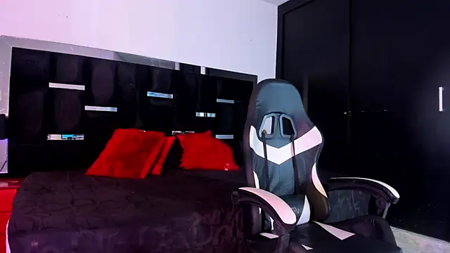 Tasha Sant online show from 10-14-25, 09:25