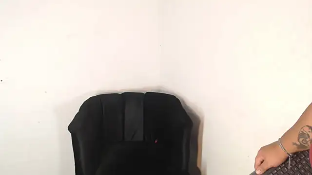 Tasha Sant online show from 02-16-25, 07:04