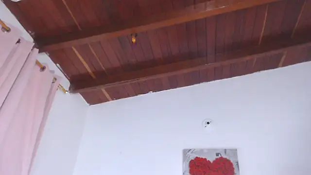 Amara Red online show from 11-28-25, 11:32