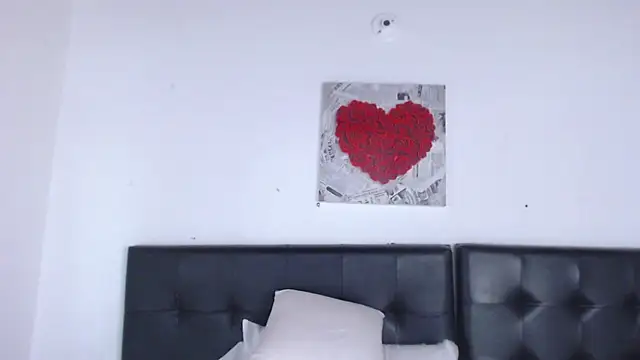 Amara Red online show from 10-29-25, 11:20