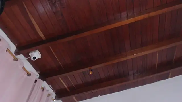 Amara Red online show from 12-15-25, 11:27