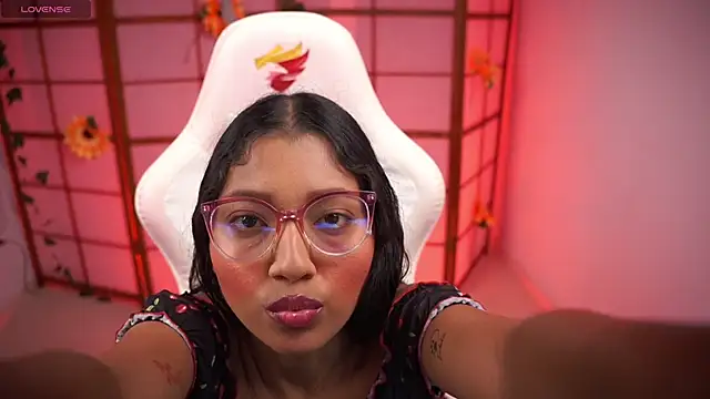 small emilie online show from 10-09-25, 02:50