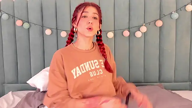 Snapshot of AnnyCherry_ chatting on 03-17-25, 01:14 AnnyCherry  online show from 03-17-25, 01:14