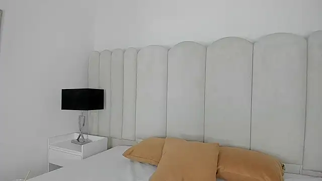 Snapshot of AnnyCherry_ chatting on 05-15-26, 12:19 AnnyCherry online show from 05-15-26, 12:19