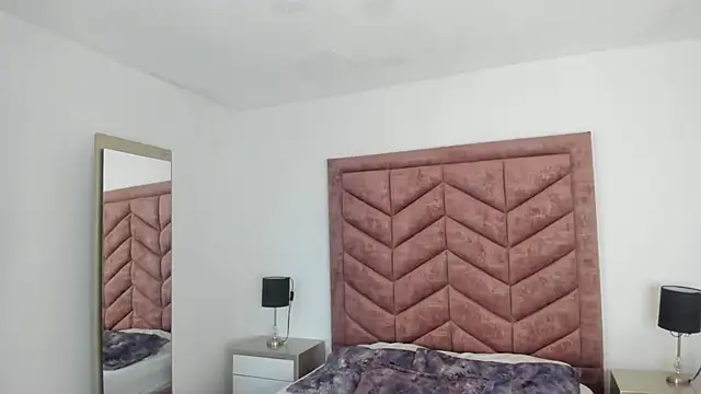 Snapshot of AnnyCherry_ chatting on 10-22-25, 03:44 AnnyCherry  online show from 10-22-25, 03:44